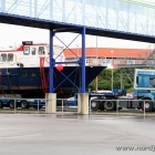 Ein Boot wird transportiert