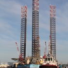 Die Bohrinsel Mærsk Guardian in Hafen von Hirtshals