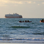 Livsredder üben am Strand von Hirtshals den Ernstfall